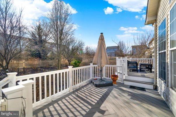 Exterior, Wood Texture Flooring