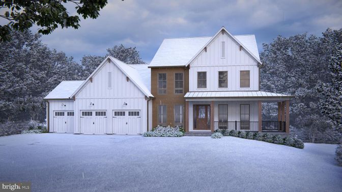 Attached, Exterior, Facade, Farmhouse
