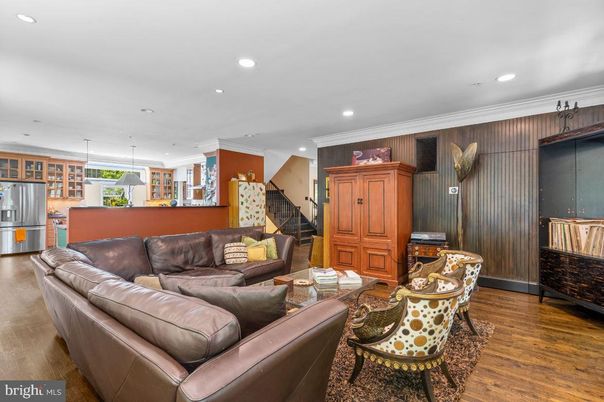 Interior, Kitchen, Living room, Pendant Lights, Recessed Lighting, Wood Texture Flooring