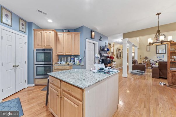 Interior, Kitchen, Living room, Pendant Lights, Recessed Lighting, Wood Texture Flooring