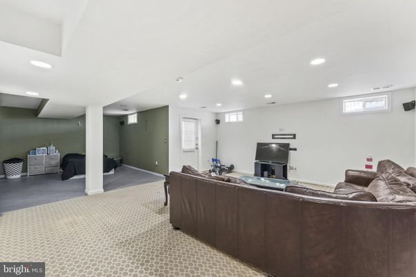 Fireplace, Interior, Living room, Recessed Lighting