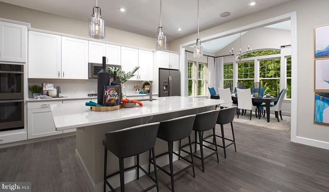 Dining room, Interior, Kitchen, Pendant Lights, Recessed Lighting, Wood Texture Flooring