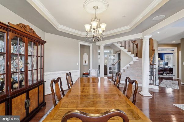 Chandelier, Dining room, Interior, Recessed Lighting, Wood Texture Flooring