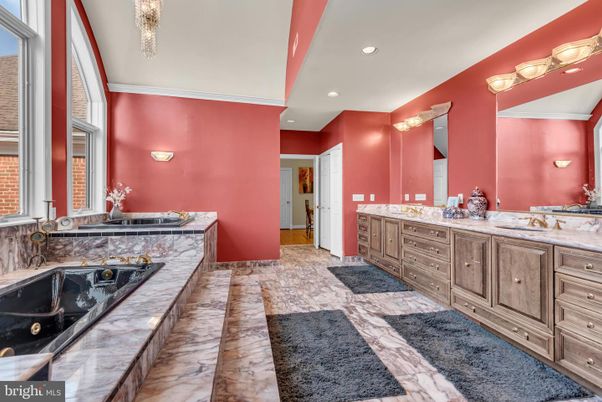 Bathroom, Dual Sink Vanities, Interior, Marble, Recessed Lighting