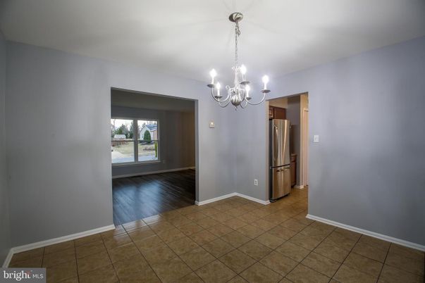 Chandelier, Empty room, Interior, Kitchen, Stainless Steel Appliances, Wood Texture Flooring