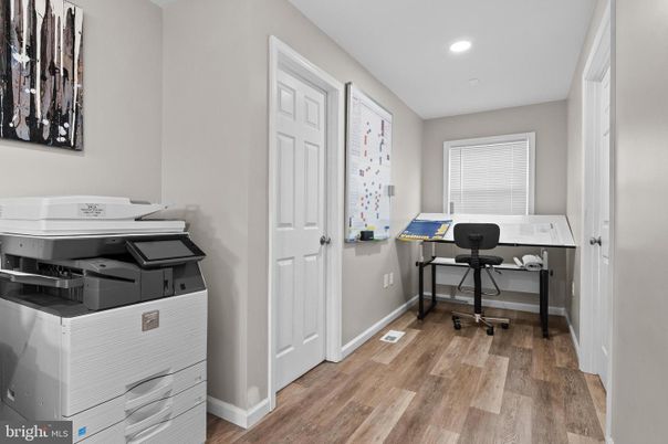 Home Office, Interior, Recessed Lighting, Wood Texture Flooring