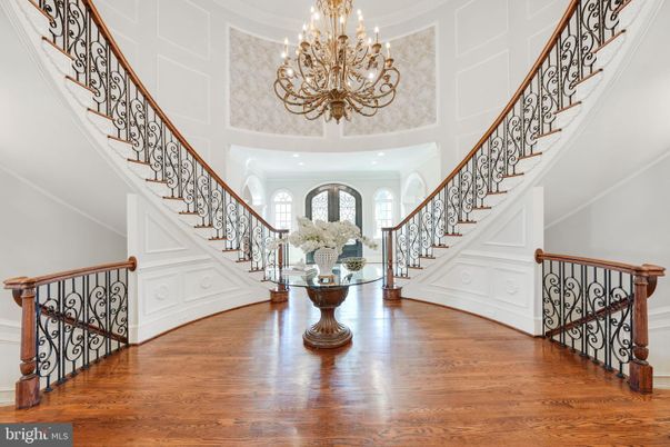 Chandelier, Interior, Recessed Lighting, Wood Texture Flooring