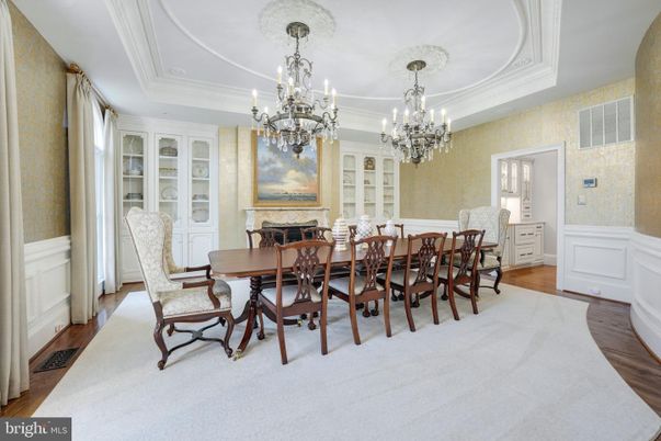 Chandelier, Dining room, Fireplace, Interior, Wood Texture Flooring