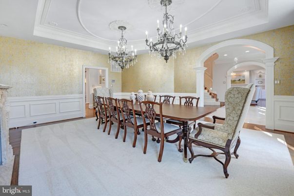 Chandelier, Dining room, Interior, Recessed Lighting, Wood Texture Flooring