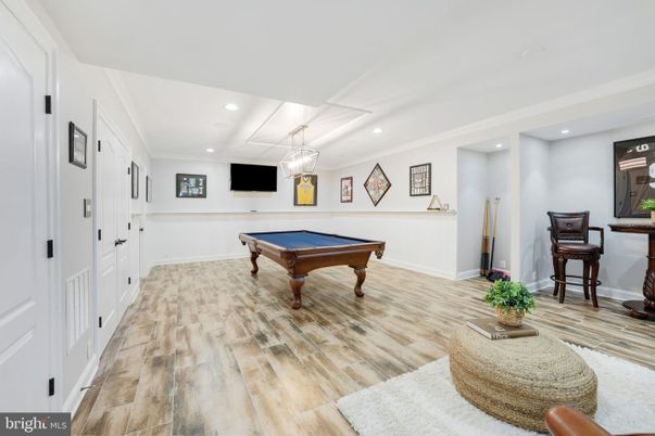 Billiard Table, Game Room, Interior, Pendant Lights, Recessed Lighting, Wood Texture Flooring