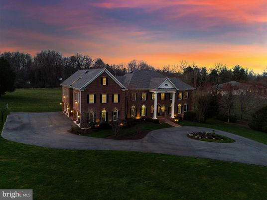 Backyard, Exterior, Facade, Brick Facade, French Provincial