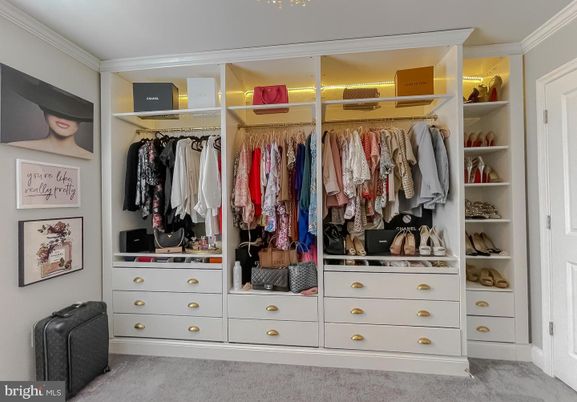 Interior, Walk-in Closets