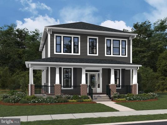 Exterior, Facade, American Foursquare