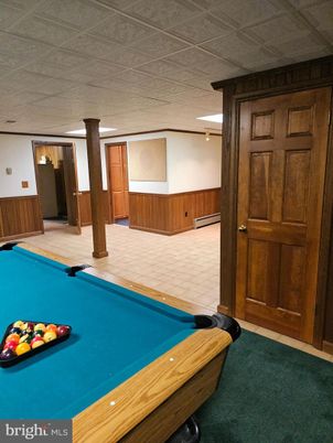 Billiard Table, Game Room, Interior