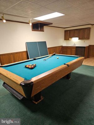 Billiard Table, Game Room, Interior
