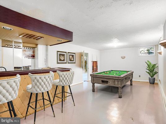 Billiard Table, Game Room, Interior, Recessed Lighting