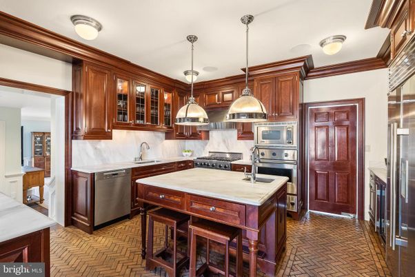 Interior, Kitchen, Pendant Lights, Stainless Steel Appliances