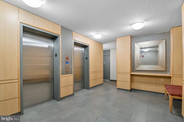 Elevator, Interior