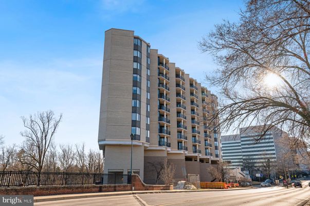 Exterior, Facade, Condo Building