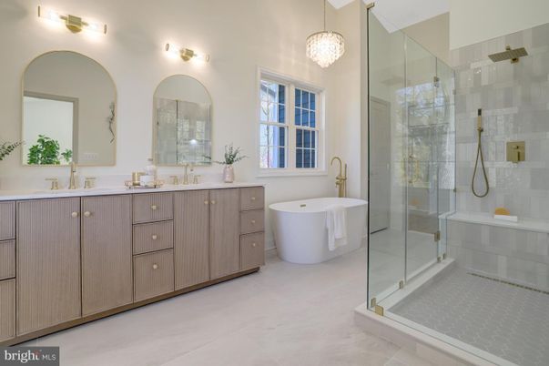 Bathroom, Dual Sink Vanities, Free Standing Baths, Glass Shower, Interior, Pendant Lights