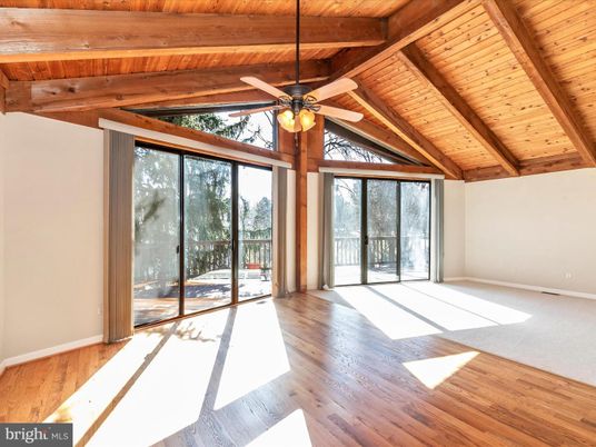 Empty room, Interior, Wooden Beams, Wooden Ceilings, Wood Texture Flooring