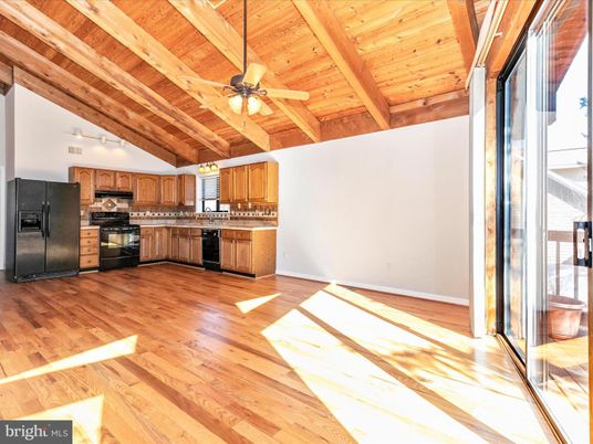 Interior, Kitchen, Stainless Steel Appliances, Wooden Beams, Wooden Ceilings, Wood Texture Flooring