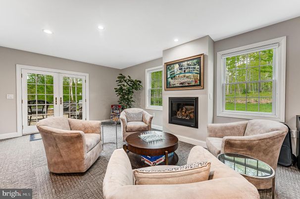 Fireplace, Interior, Living room, Recessed Lighting