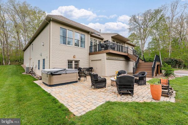 Backyard, Exterior, Hot Tub
