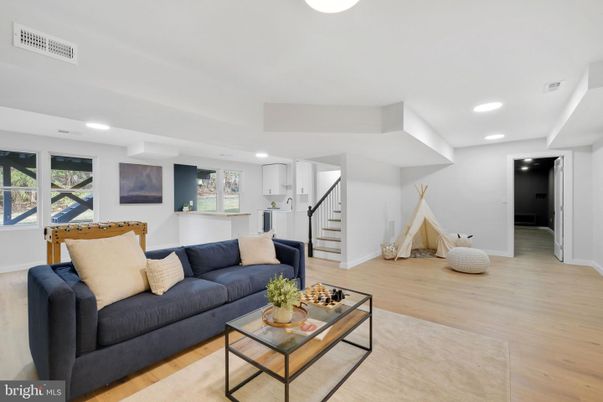 Game Room, Interior, Living room, Recessed Lighting, Wood Texture Flooring