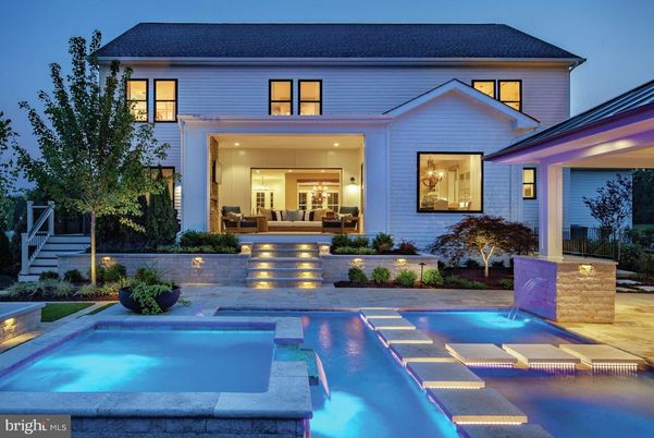 Exterior, Facade, Pool, American Foursquare