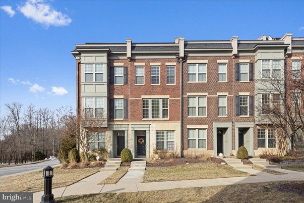 Exterior, Facade, Brick Facade, Rowhouse