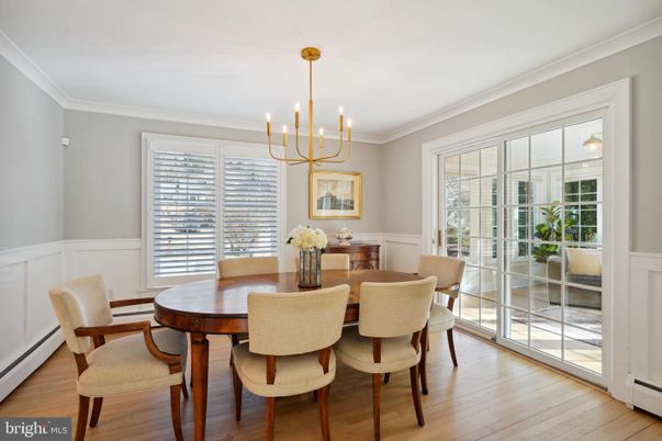 Chandelier, Dining room, Interior, Pendant Lights, Wood Texture Flooring