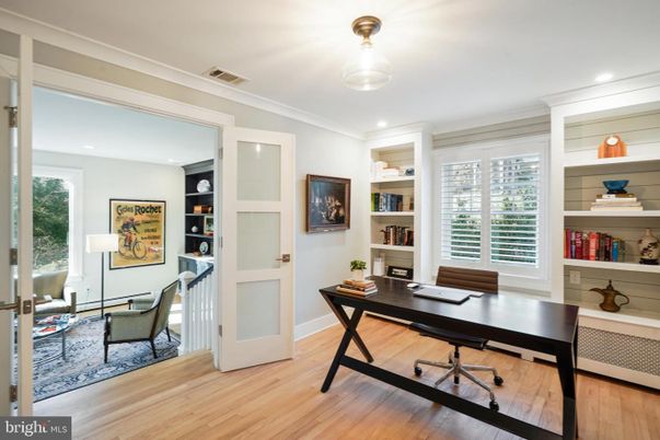 Home Office, Interior, Recessed Lighting, Wood Texture Flooring