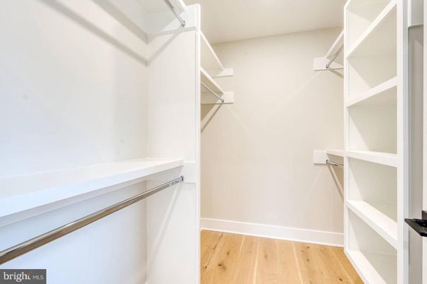 Interior, Walk-in Closets, Wood Texture Flooring