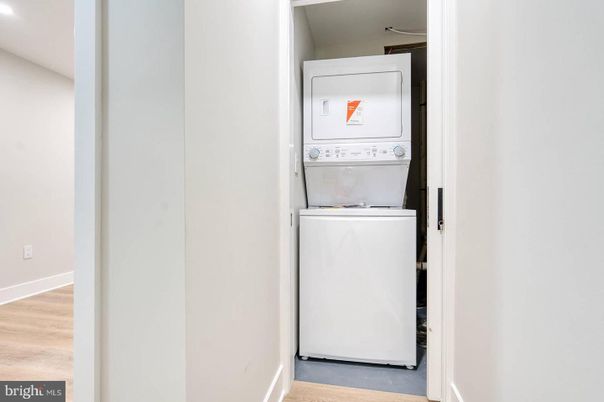 Interior, Utility Closets, Washer, Wood Texture Flooring