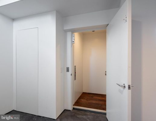 Elevator, Interior, Wood Texture Flooring