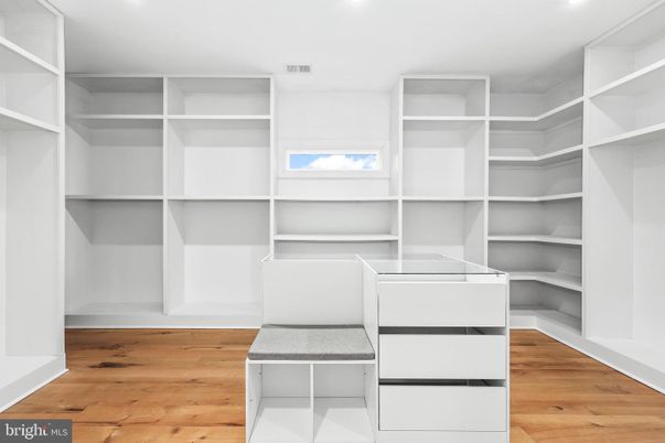 Interior, Recessed Lighting, Walk-in Closets, Wood Texture Flooring