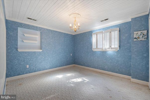 Chandelier, Empty room, Interior