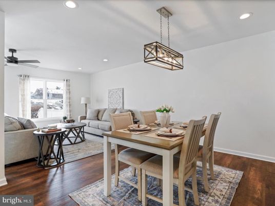 Dining room, Interior, Living room, Pendant Lights, Recessed Lighting, Wood Texture Flooring