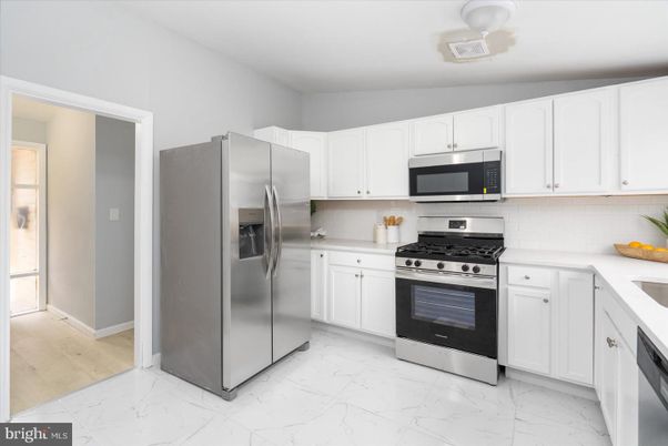 Interior, Kitchen, Marble, Stainless Steel Appliances