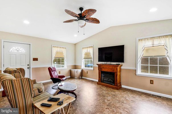 Fireplace, Interior, Living room, Recessed Lighting