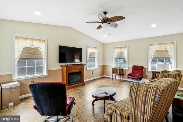 Fireplace, Interior, Living room, Recessed Lighting