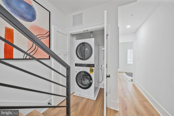 Interior, Recessed Lighting, Utility Closets, Washer, Wood Texture Flooring