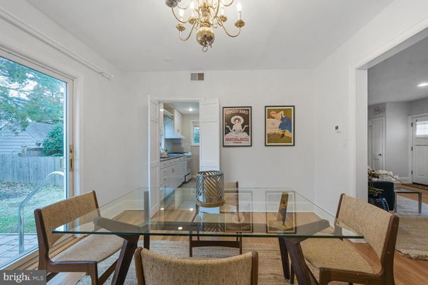 Chandelier, Dining room, Interior, Recessed Lighting, Wood Texture Flooring