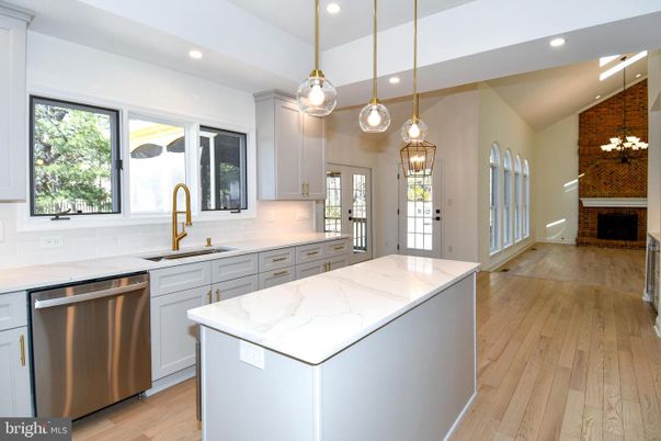 Fireplace, Interior, Kitchen, Pendant Lights, Recessed Lighting, Stainless Steel Appliances, Wood Texture Flooring