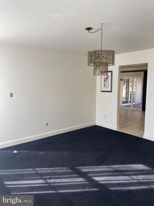 Chandelier, Empty room, Interior