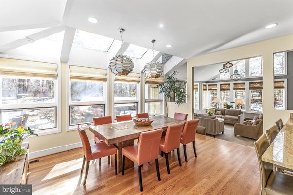 Dining room, Interior, Living room, Pendant Lights, Recessed Lighting, Wood Texture Flooring