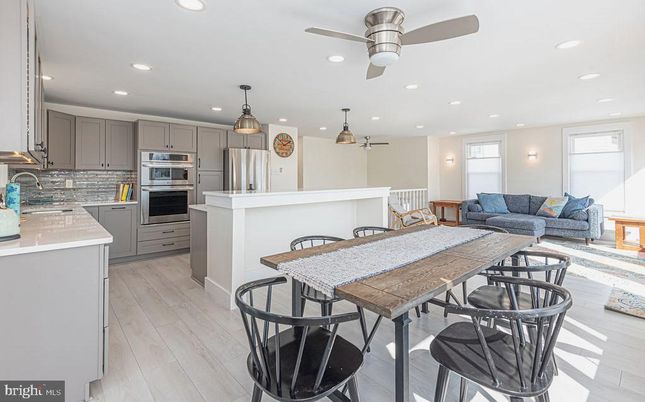 Dining room, Interior, Kitchen, Living room, Pendant Lights, Recessed Lighting, Stainless Steel Appliances, Wood Texture Flooring
