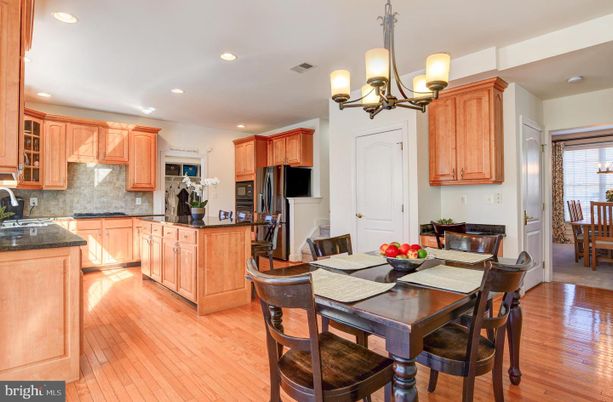 Chandelier, Dining room, Interior, Kitchen, Recessed Lighting, Wood Texture Flooring