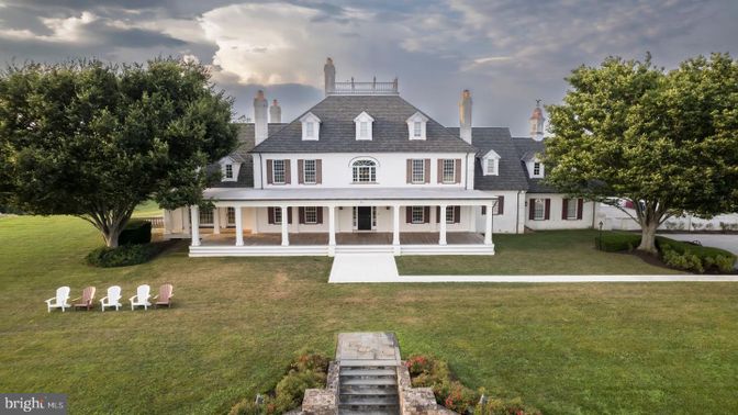 Backyard, Exterior, Facade, Georgian